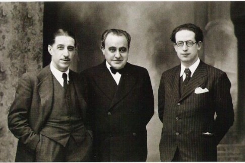 Miguel Castaño, Félix Gordón Ordás y Ramiro Armesto, en una foto de Pepe Gracia. El primero y el último, presidente de la Diputación, fueron fusilados en 1936.